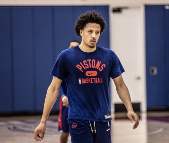 自球队带来 自球队带来